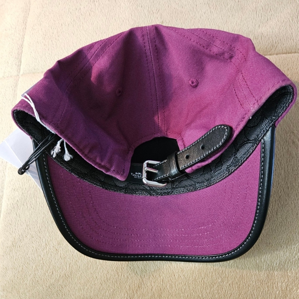 Coach hat - Picture 2 of 3
